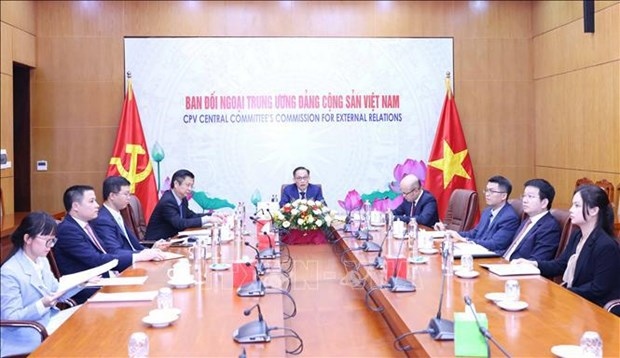 Vietnamese, Algerian Parties forge cooperation